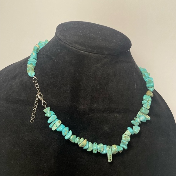 Necklace duo -turquoise color chip and tiger eye chip beads. - Picture 3 of 5